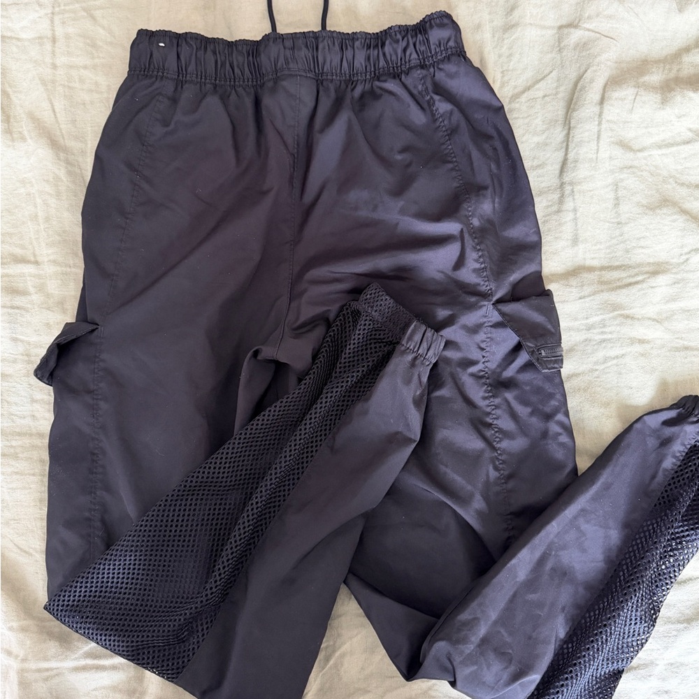 Women’s Black Cargo joggers S - Picture 5 of 5